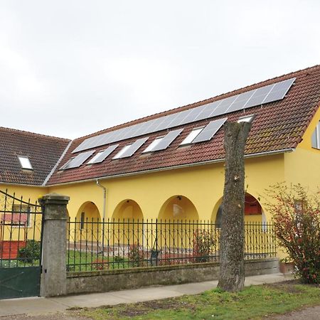 Bed and Breakfast Casa Napsugar Panzio Apostag Exterior foto