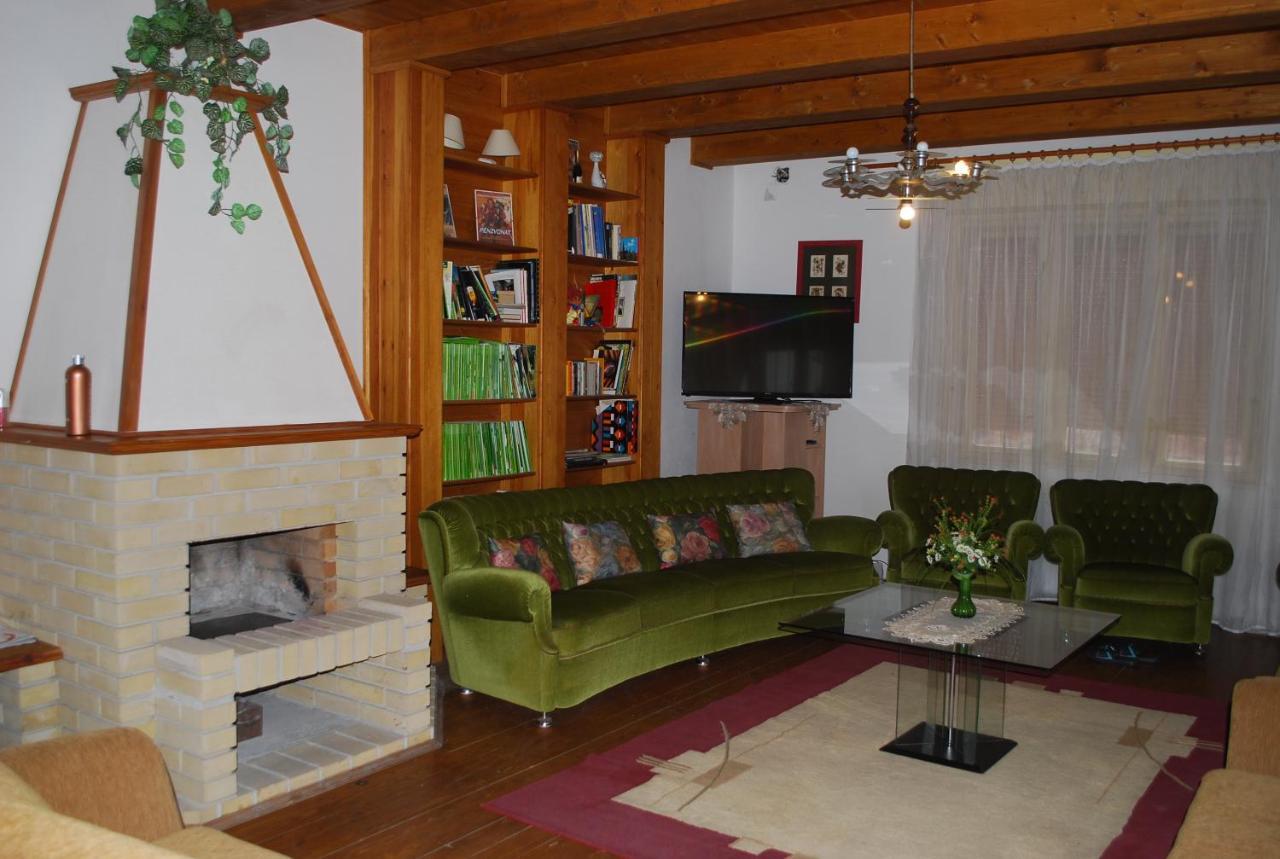 Bed and Breakfast Casa Napsugar Panzio Apostag Exterior foto