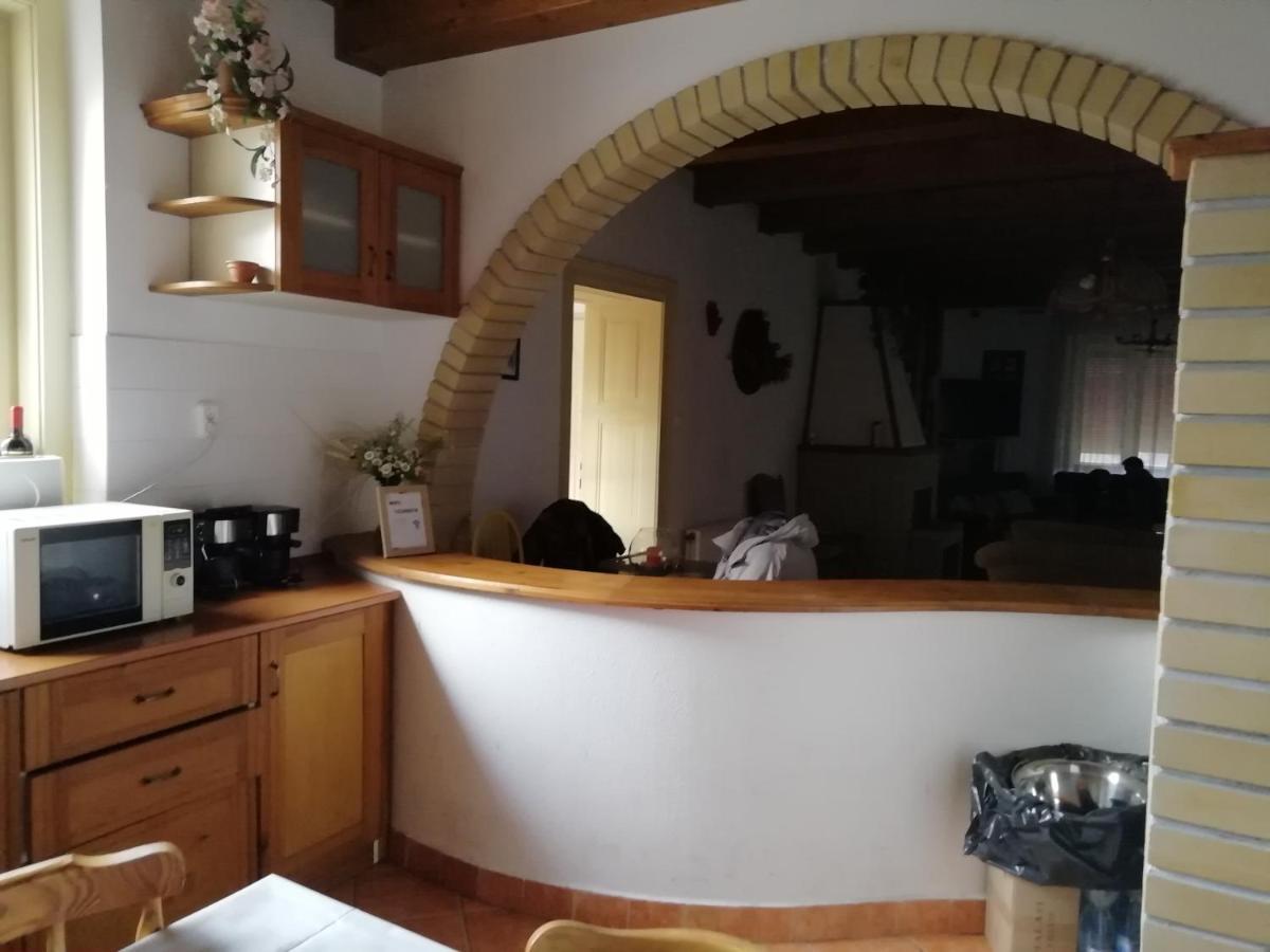 Bed and Breakfast Casa Napsugar Panzio Apostag Exterior foto