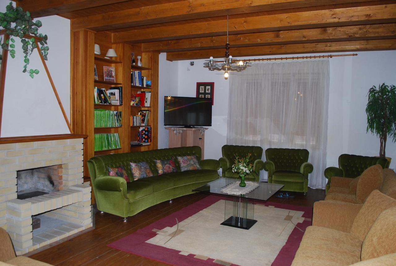 Bed and Breakfast Casa Napsugar Panzio Apostag Exterior foto
