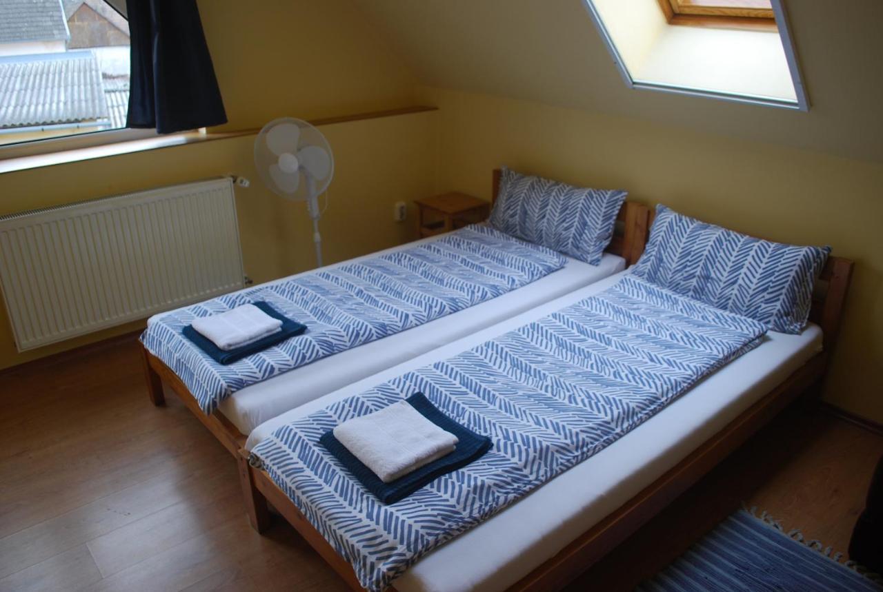 Bed and Breakfast Casa Napsugar Panzio Apostag Exterior foto