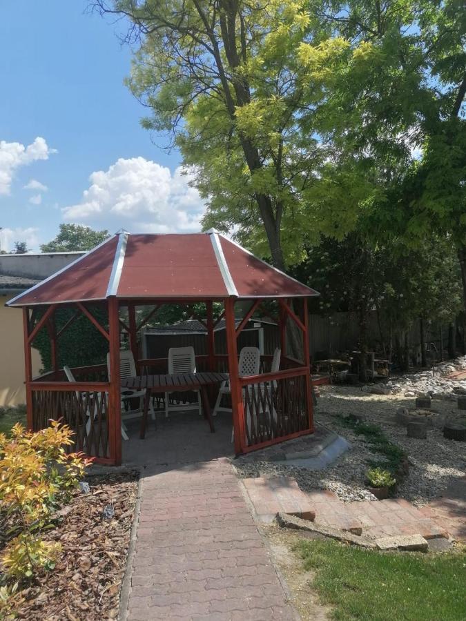 Bed and Breakfast Casa Napsugar Panzio Apostag Exterior foto
